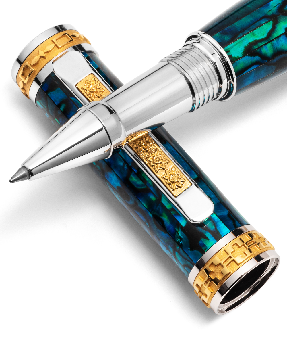 http://pitchmanpens.com/cdn/shop/collections/TPPitchmanEmerald22KtMain_b3bc0bbe-0a91-4367-8f61-4c393898ead7.png?v=1593065850