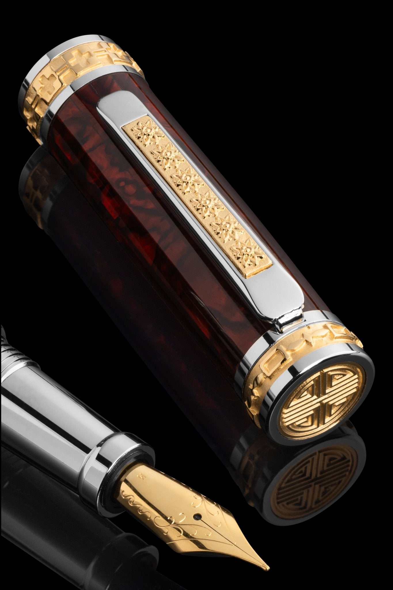 Closer Red Abalone Shell Fountain Pen