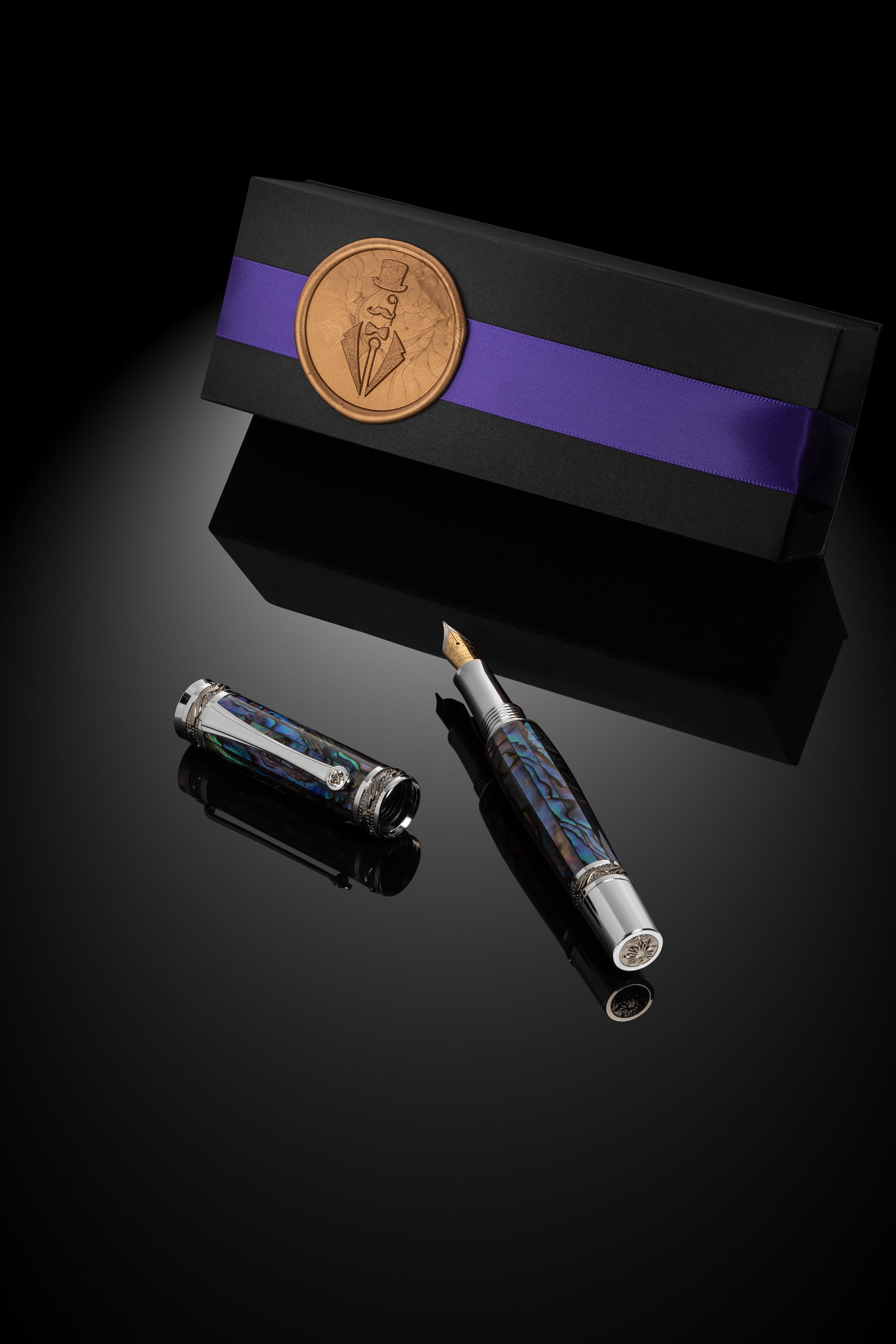 Tycoon Lustrous Blue Abalone Shell Fountain Pen