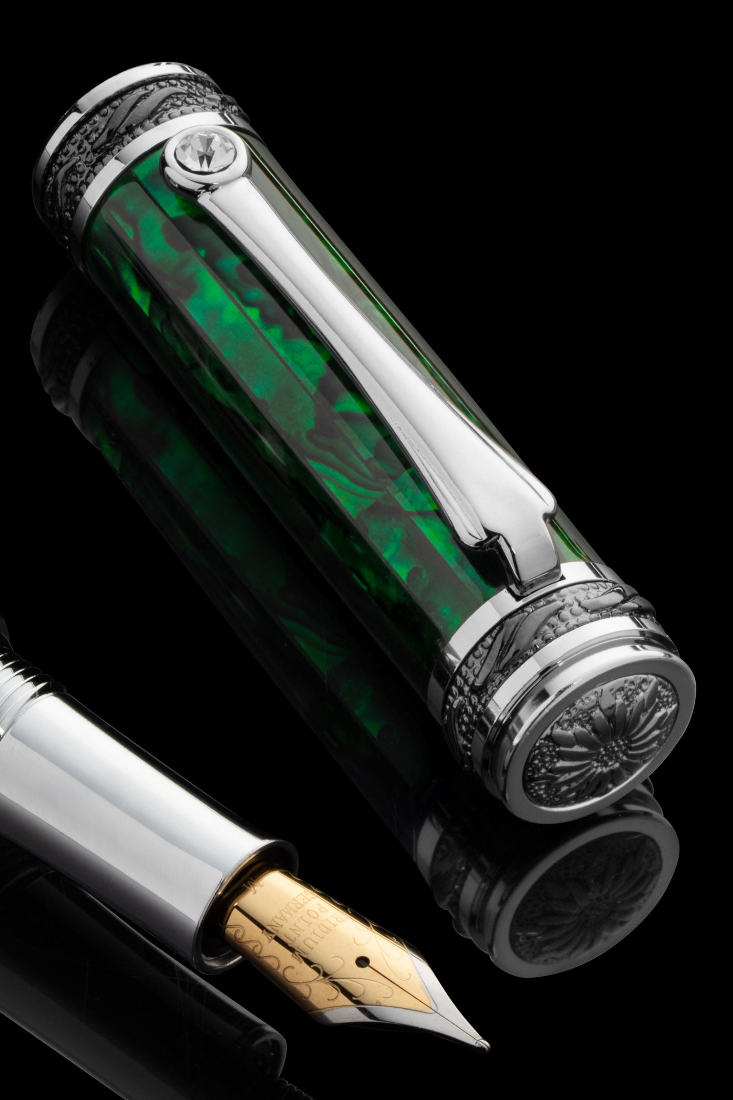 Pitchman Tycoon Fountain Pen - Emerald Pen